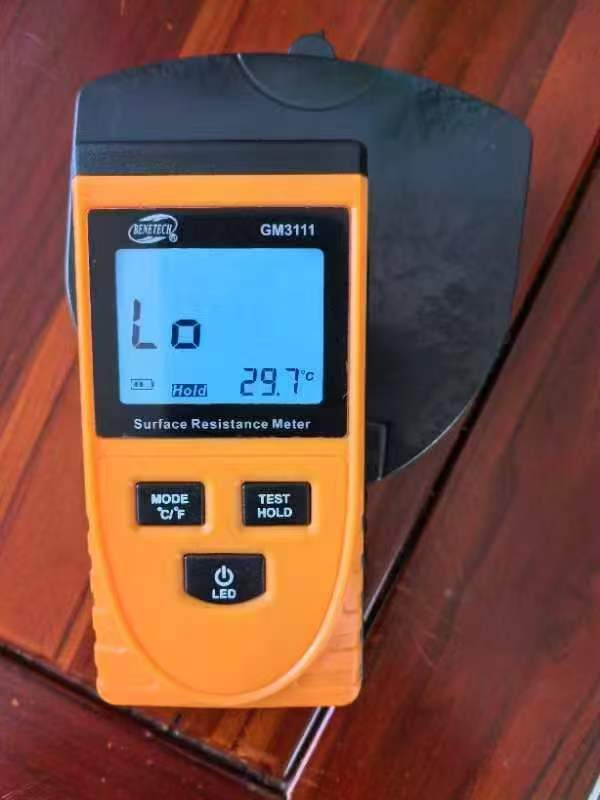 Surface resistance meter